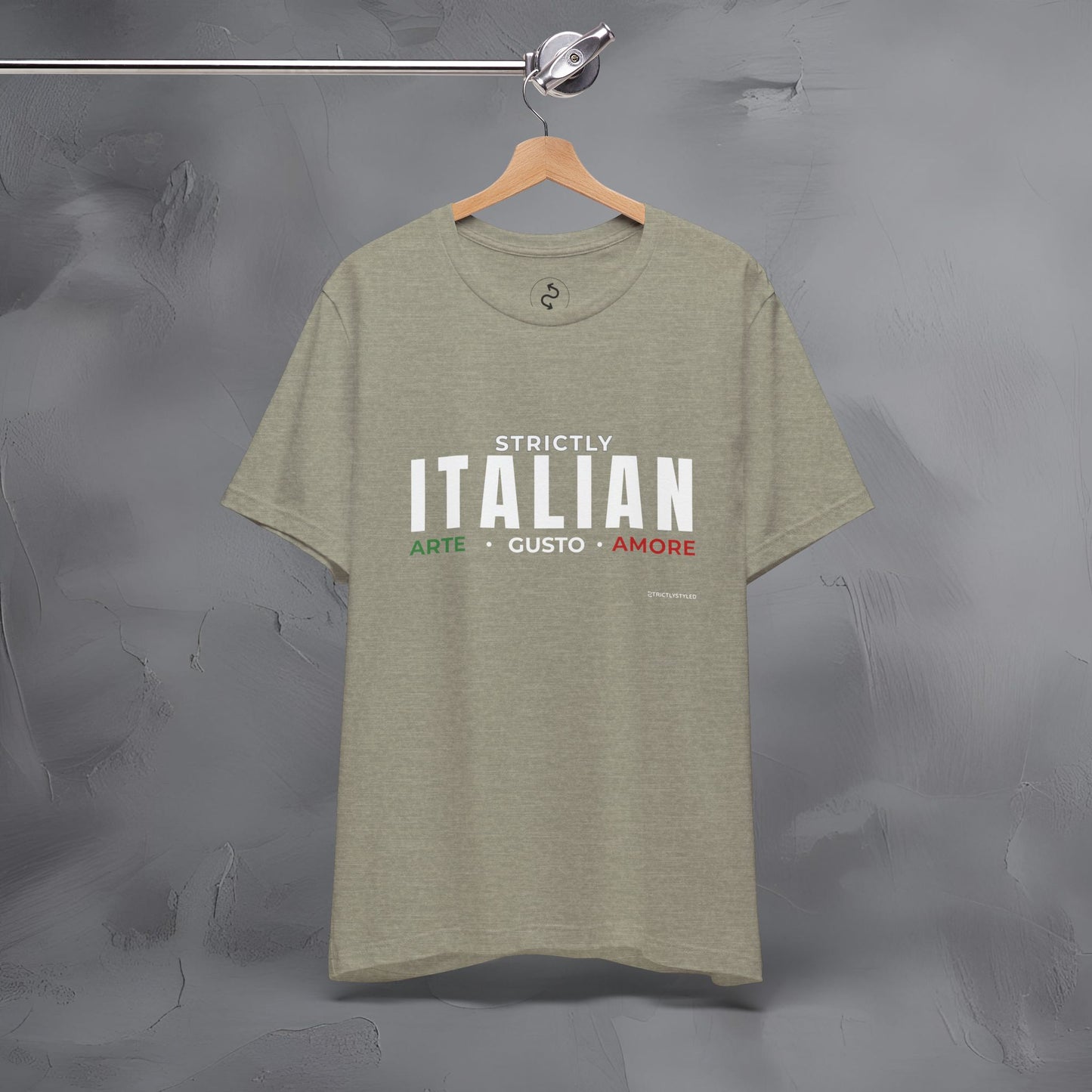 Strictly Italian – Arte, Gusto, Amore T-Shirt | Italian Culture Graphic Tee | Italy Lifestyle Streetwear Shirt